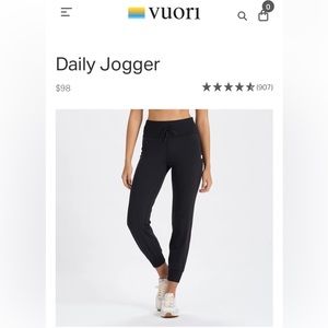 NWT Vuori Women’s Daily Joggers